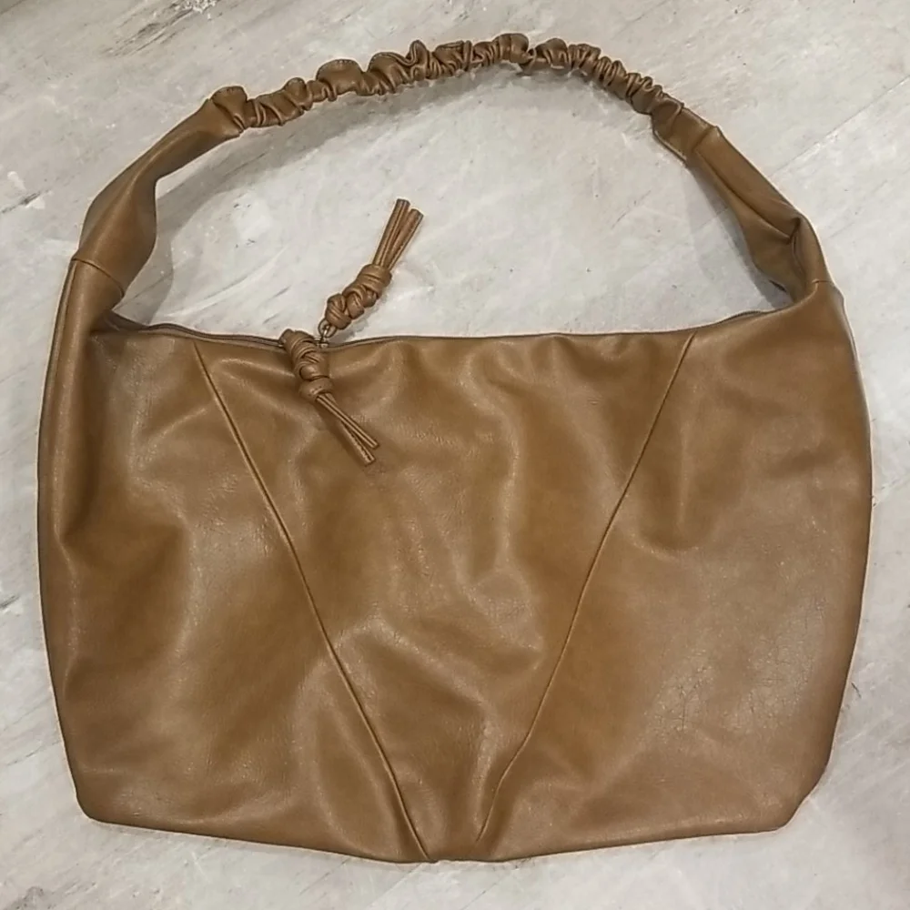 💕MONSERAT DE LUCCA by ANTHROPOLOGIE💕Slouchy Hobo Bag Faux Leather Brown
